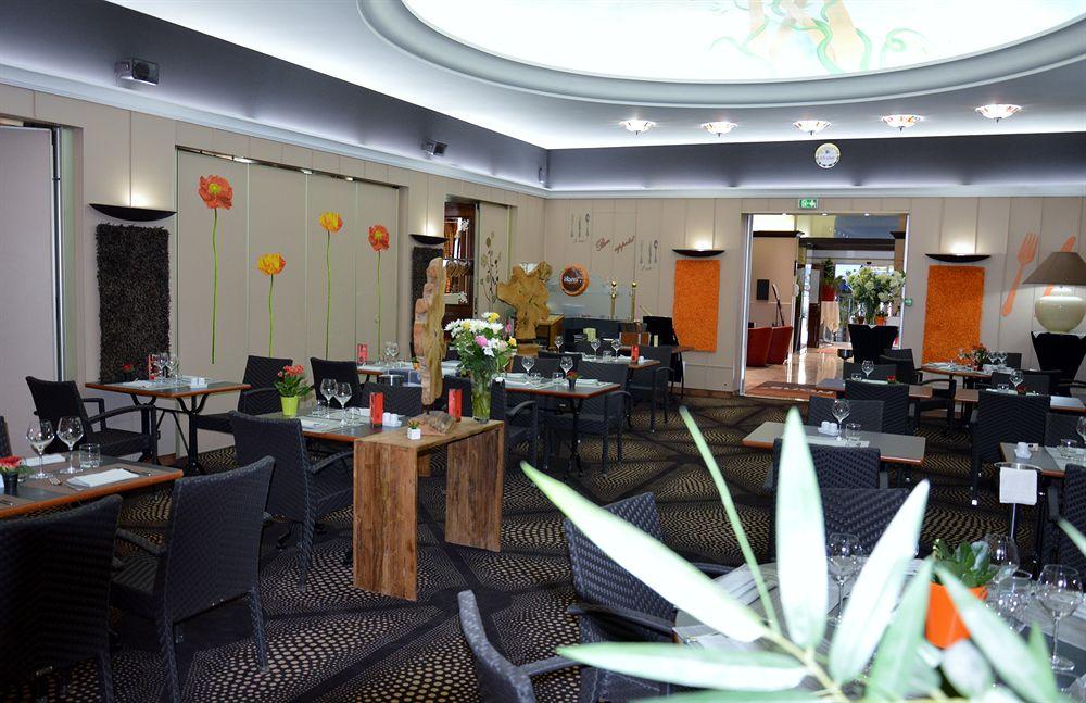 Le Grand Hotel Valenciennes Zewnętrze zdjęcie